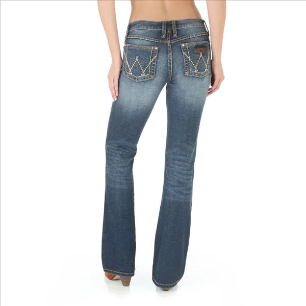 09MWZMS Wrangler Women's Retro Mae Jean Mid-Rise Boot Cut Dark Blue