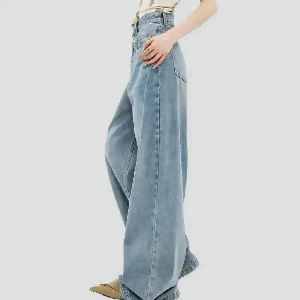 90s women's light-wash jeans