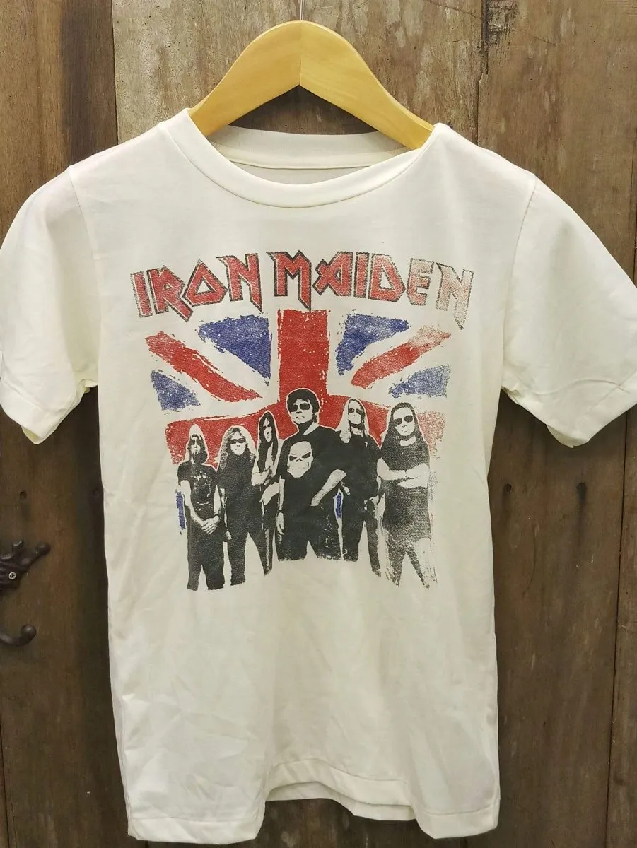 British Rock Royalty: Unveiling the Vintage Iron Maiden Band T-Shirt