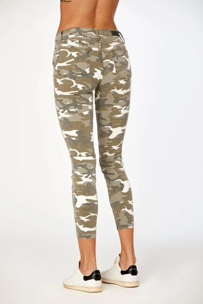 Etienne Marcel Womens Red Zipper Camo Jeans