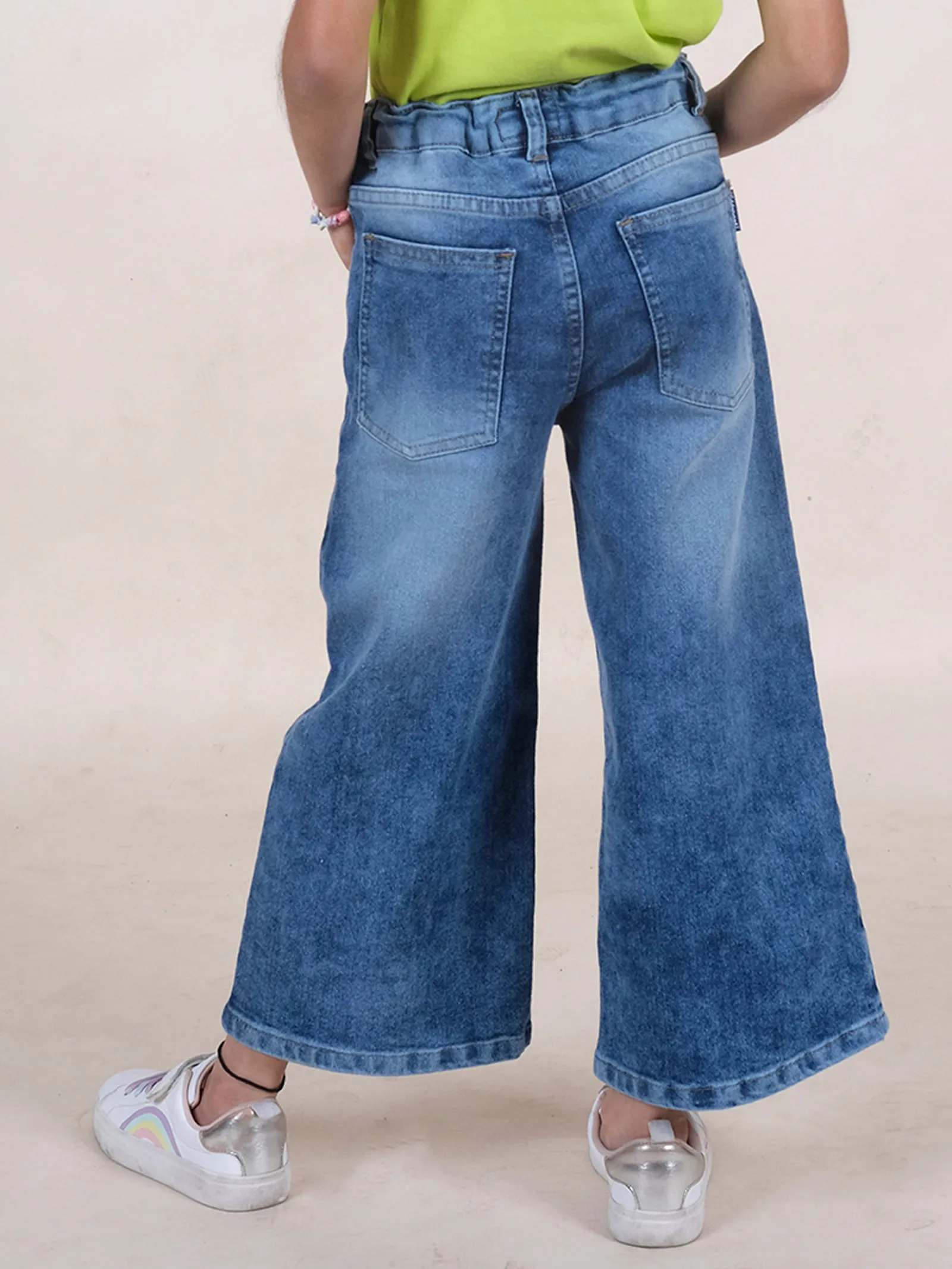 Girls Solid Flared Jeans