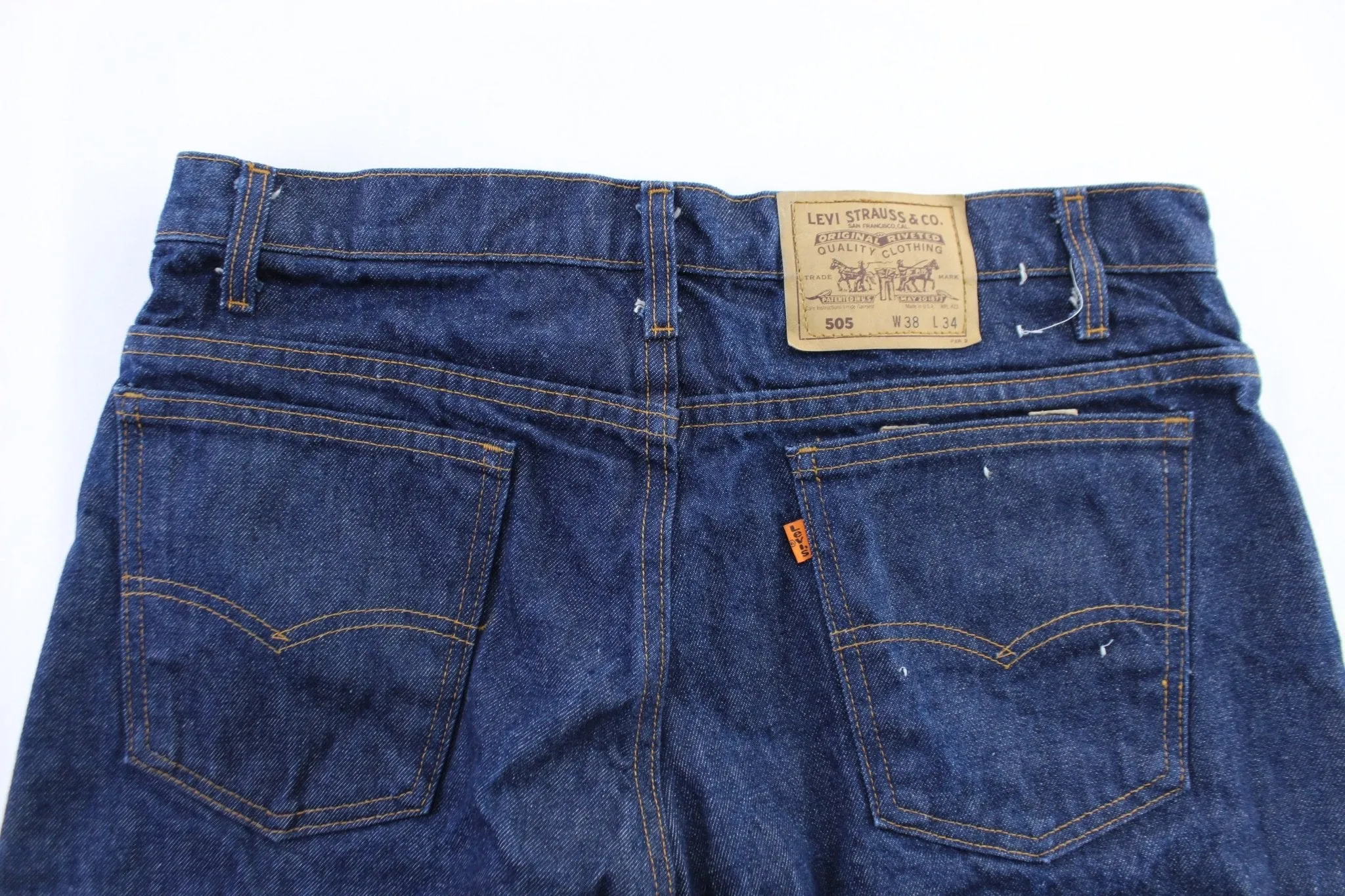 Vintage Dead stock Levi's 505 Dark Wash Denim Jeans